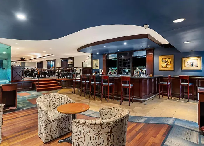 Best Western Ville-Marie Montreal Hotel & Suites